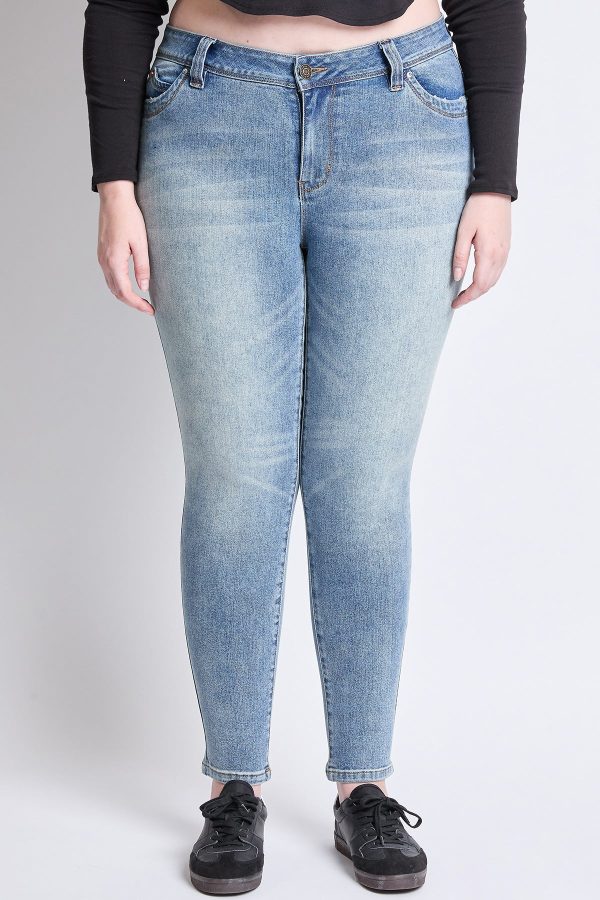 Women's Plus WannaBettaButt Mid Rise Embroidered Skinny Jean - Image 2