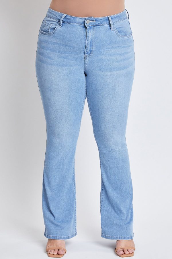 Women's Plus Size Basic Flare Jeans - Image 2