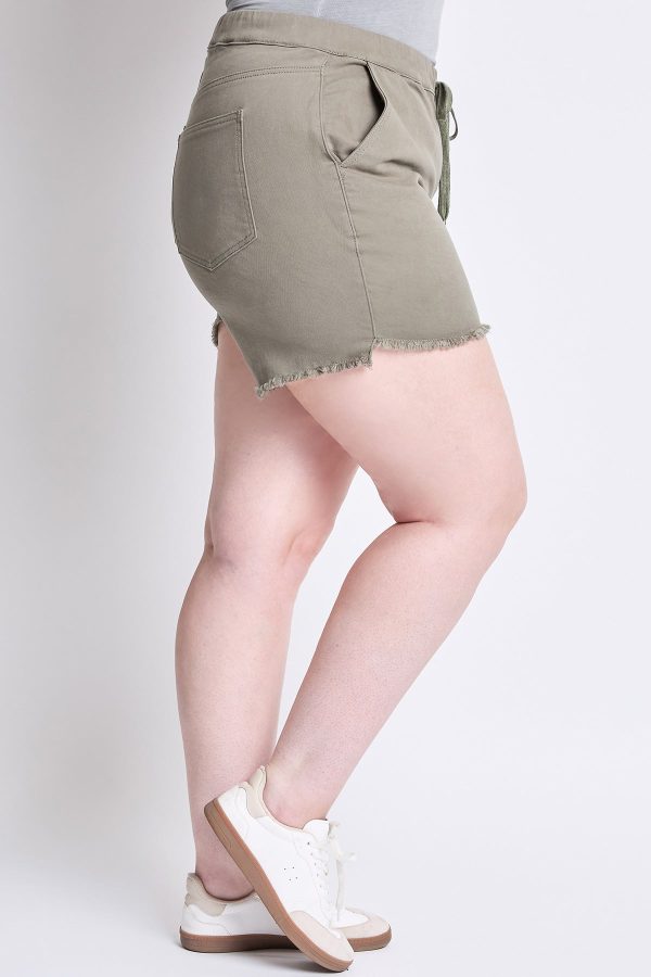 Women's Plus Frayed Hem Pull-on Shorts - Image 3